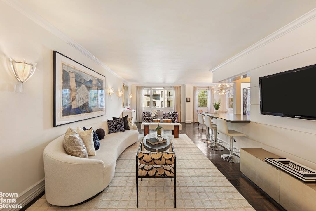 Elegant Upper East Side Condo Move In Ready with Low Carrying Costs Welcome to this sun filled, spacious 1, 324 sq.