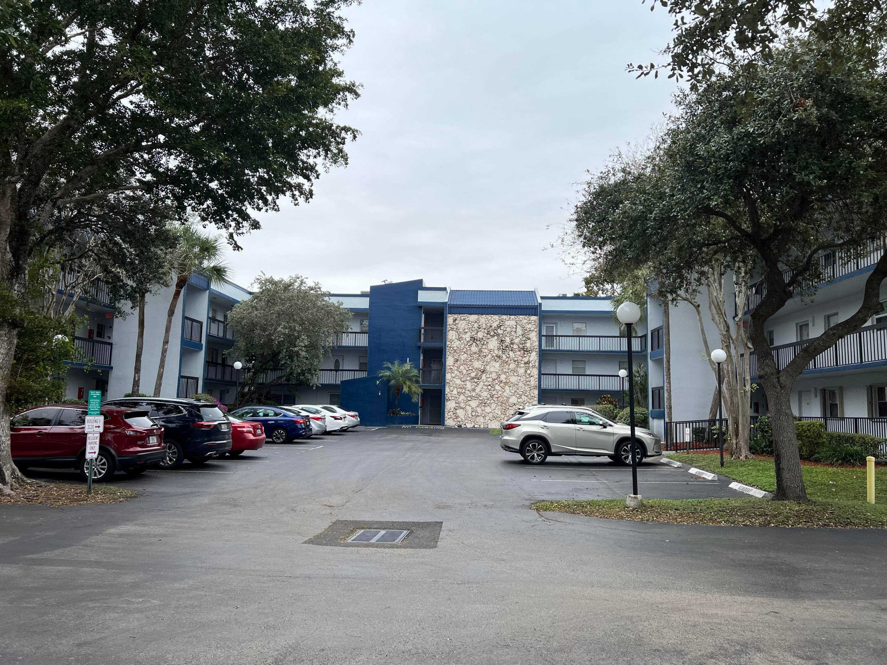 1 bedroom 1 bathroom cozy condo in a quiet 55 community with all resort style amenities.