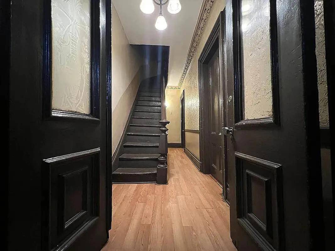 This is a charming pre war 3 bedroom apartment in prime Clinton Hill.
