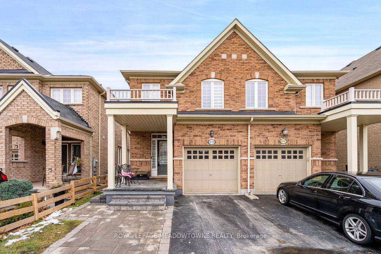 Charming 3 Bedroom, 4 Washrooms semi detached home Situated in Quiet Family Friendly Neighbourhood.