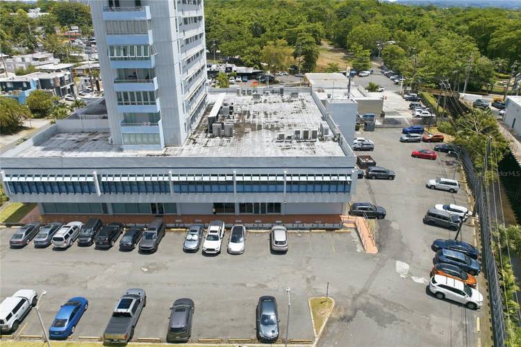 Exceptional opportunity to acquire a fully renovated commercial office building in one of Guaynabo s most central and accessible business areas.