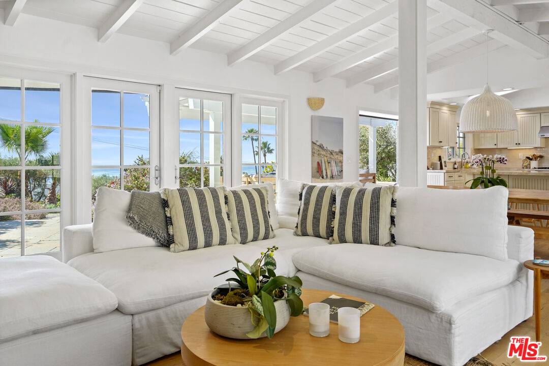 30081 Harvester Rd 4BR Malibu La