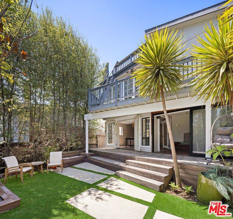 2316 Strongs Dr 3BR Marina Del Rey La