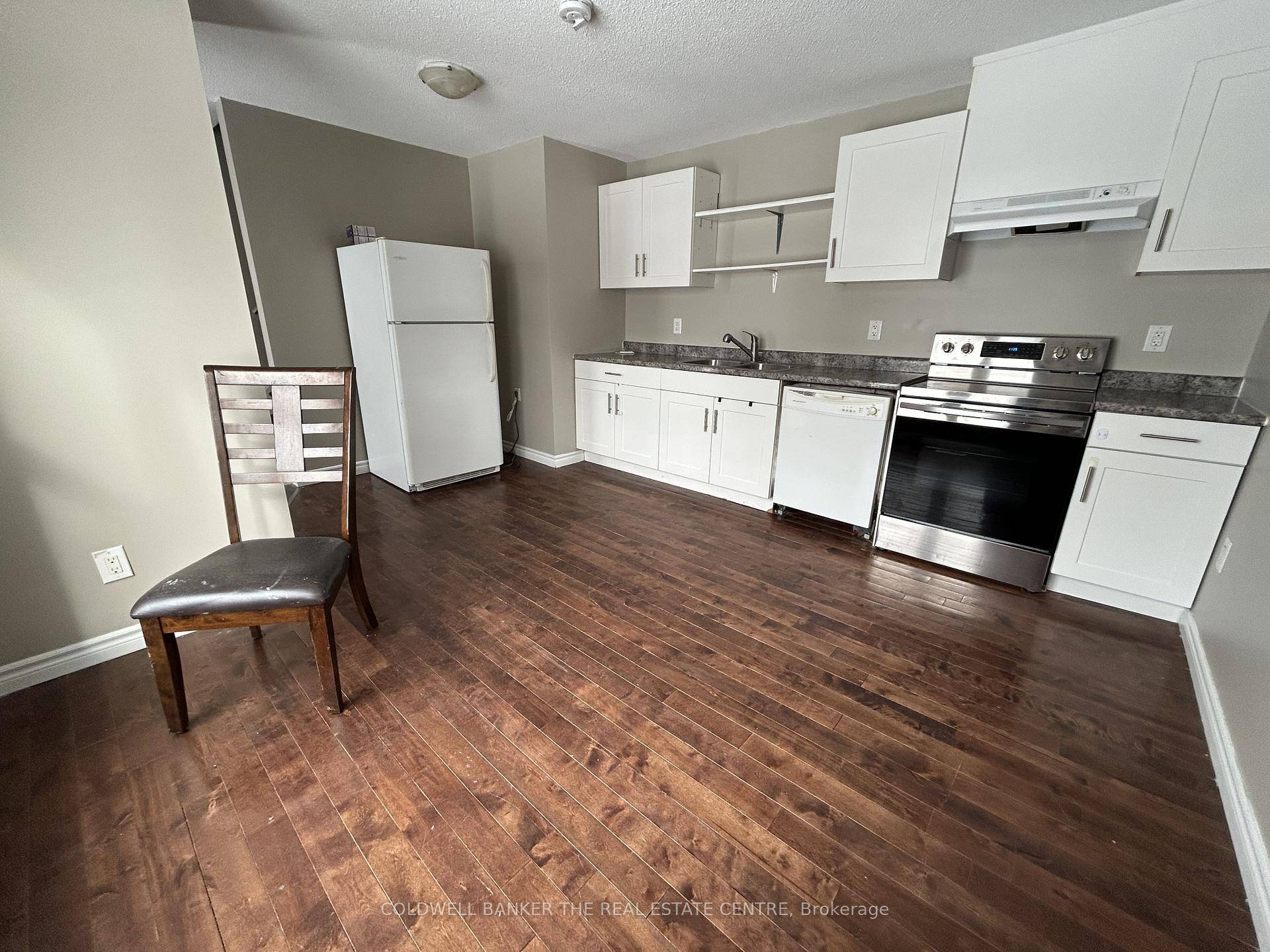 Welcome to 11 Chaucer Crescent a bright and spacious upper level unit located in a family friendly Barrie neighbourhood.