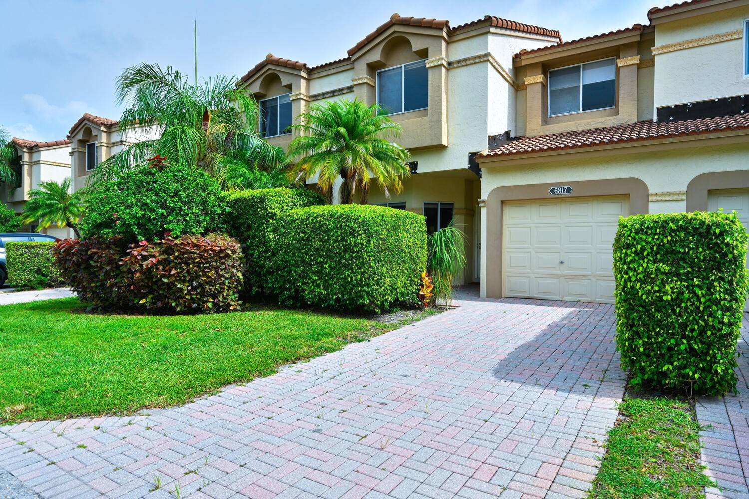 Recently upgraded with high end finishes town house located in highly desirable Boca Pointe.