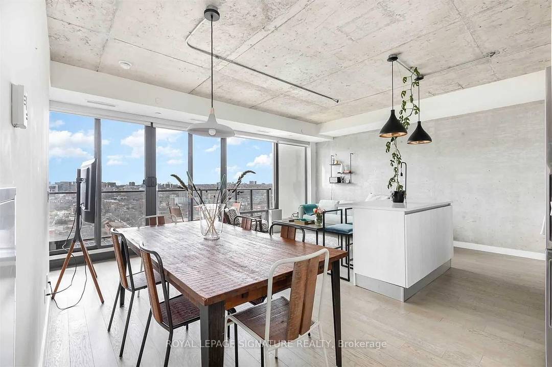 Fully Furnished amp ; All Inclusive incl WiFi !