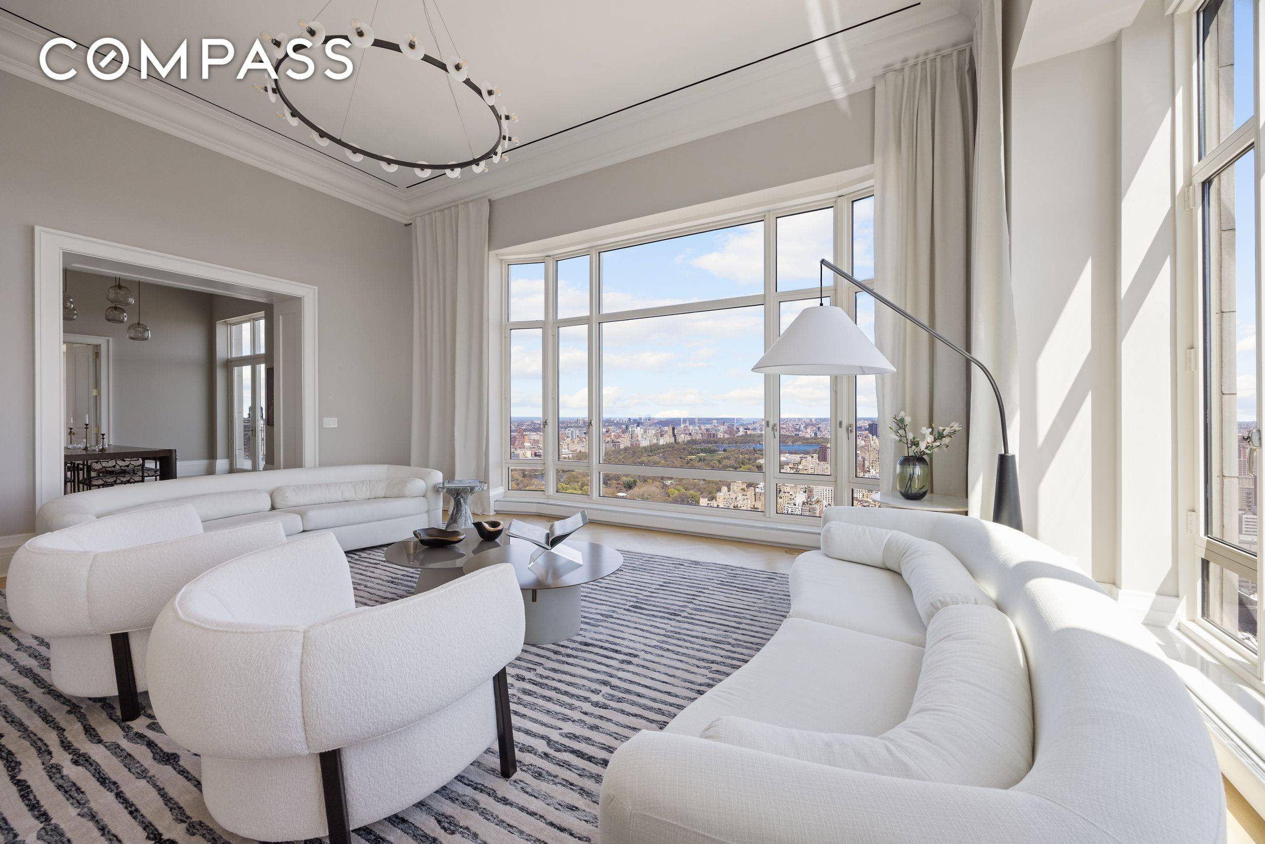 Perfectly positioned on the 58th Floor of 520 Park Avenue, the most distinguished boutique condominium on the Upper East Side, this magnificent full floor penthouse home redefines luxury living.