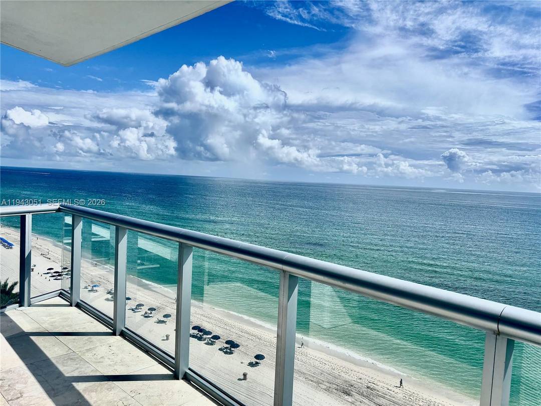 EXCEPTIONAL OCEANFRONT LIVING WITH UNINTERRUPTED PANORAMIC VIEWS.
