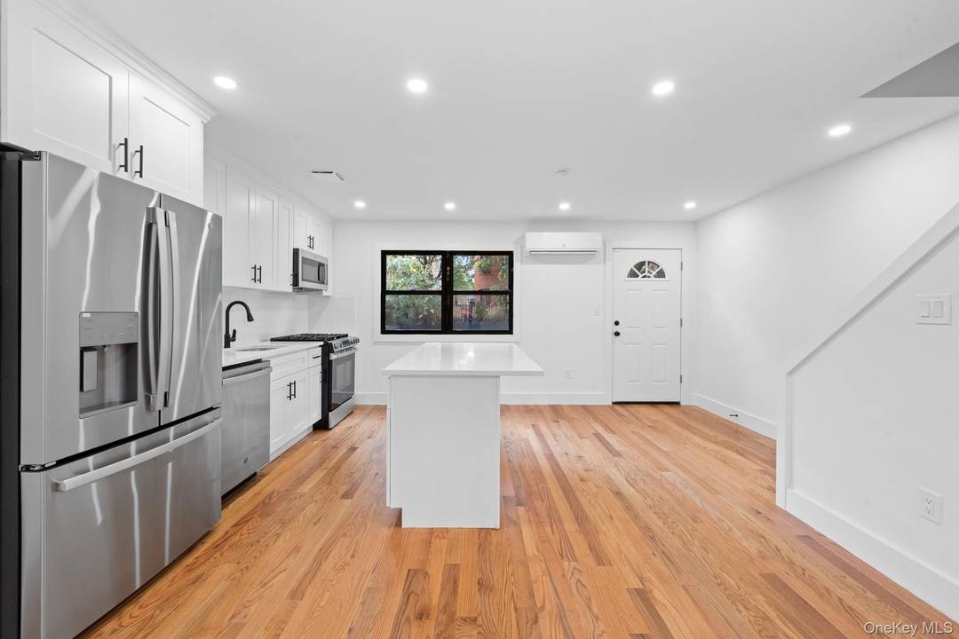 Space, style amp ; modern luxury come together at 671 Saratoga Avenue !