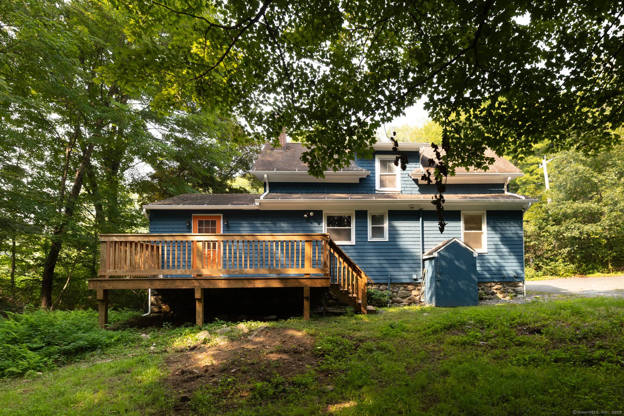 Escape to the Beautiful Litchfield Hills Country Town of Bethlehem for relaxed living.