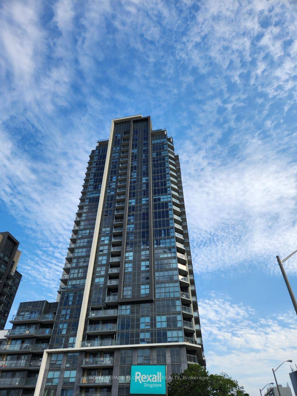 SHARED ACCOMMODATION. Private Bedroom Ensuite in Luxury Condo Steps to UTSC Centennial.