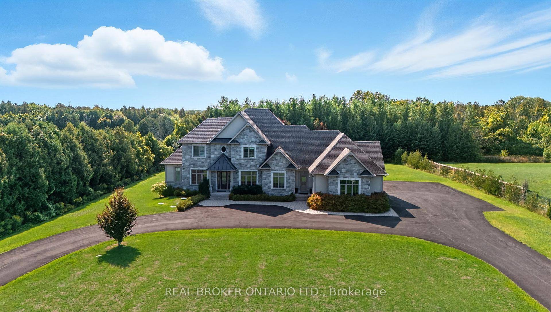 Welcome to estate living in Rural Pickering, where privacy, sophistication, and convenience meet !
