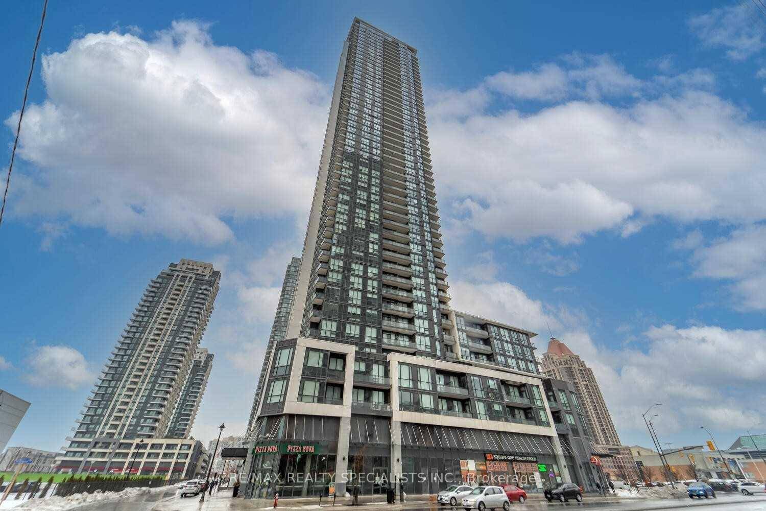 Available January 1st or Later, Existing Tenants Leaving End of December Breathtaking 2 Bedroom, 2 Full Washrooms Corner End Unit, Approx 834 Square Feet 382 Square Feet Wrap Around Terrace ...