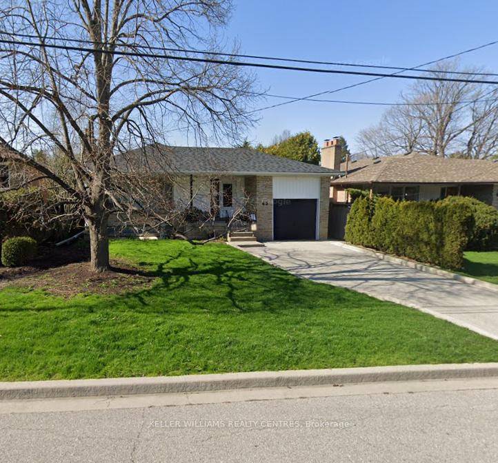 Exceptional 50x120 Ft Lot in Prestigious Bayview Village !