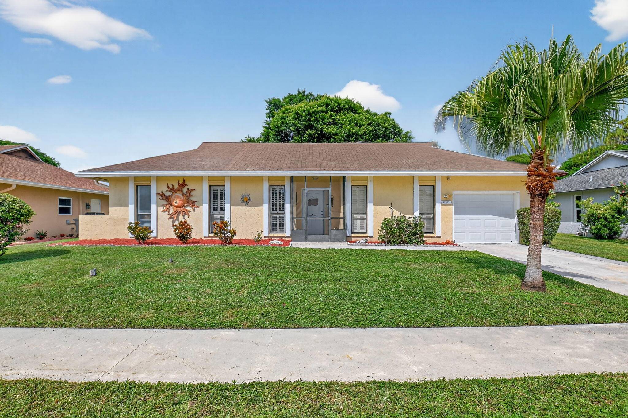 Beautiful 2 2 home in 55 community updated kitchen and renovated bathrooms.