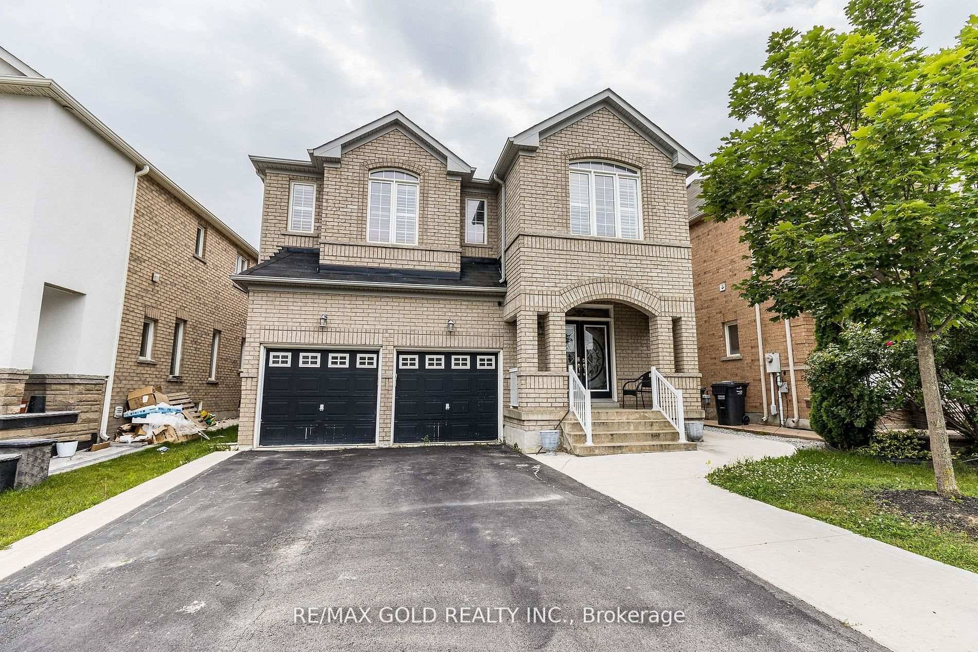 This beautifully maintained detached home offers a perfect blend of space, functionality, and location.