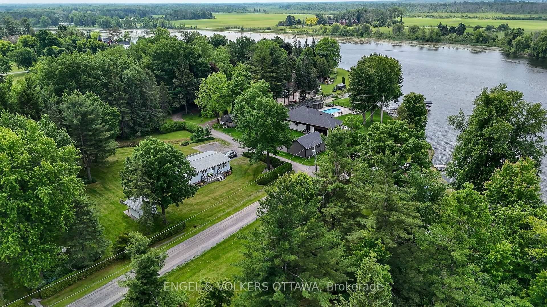 Welcome to 3250E River Road, a warm and welcoming 3 bedroom home tucked away in beautiful Osgoode, with stunning views of the Rideau River right out front.