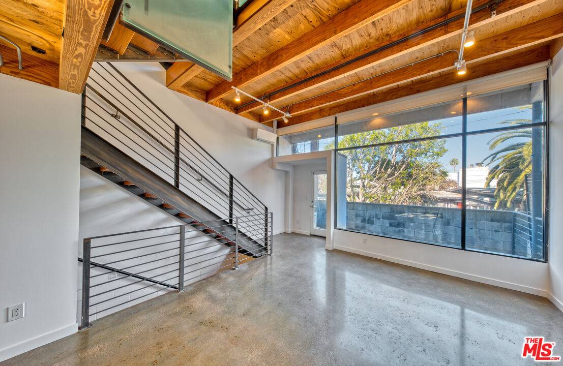 1113   Electric Ave 1BR Marina Del Rey La
