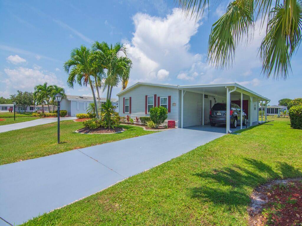 Welcome to 8471 this beautiful updated 2 bedroom, 2 bath home nestled in the desirable Savanna Club community.