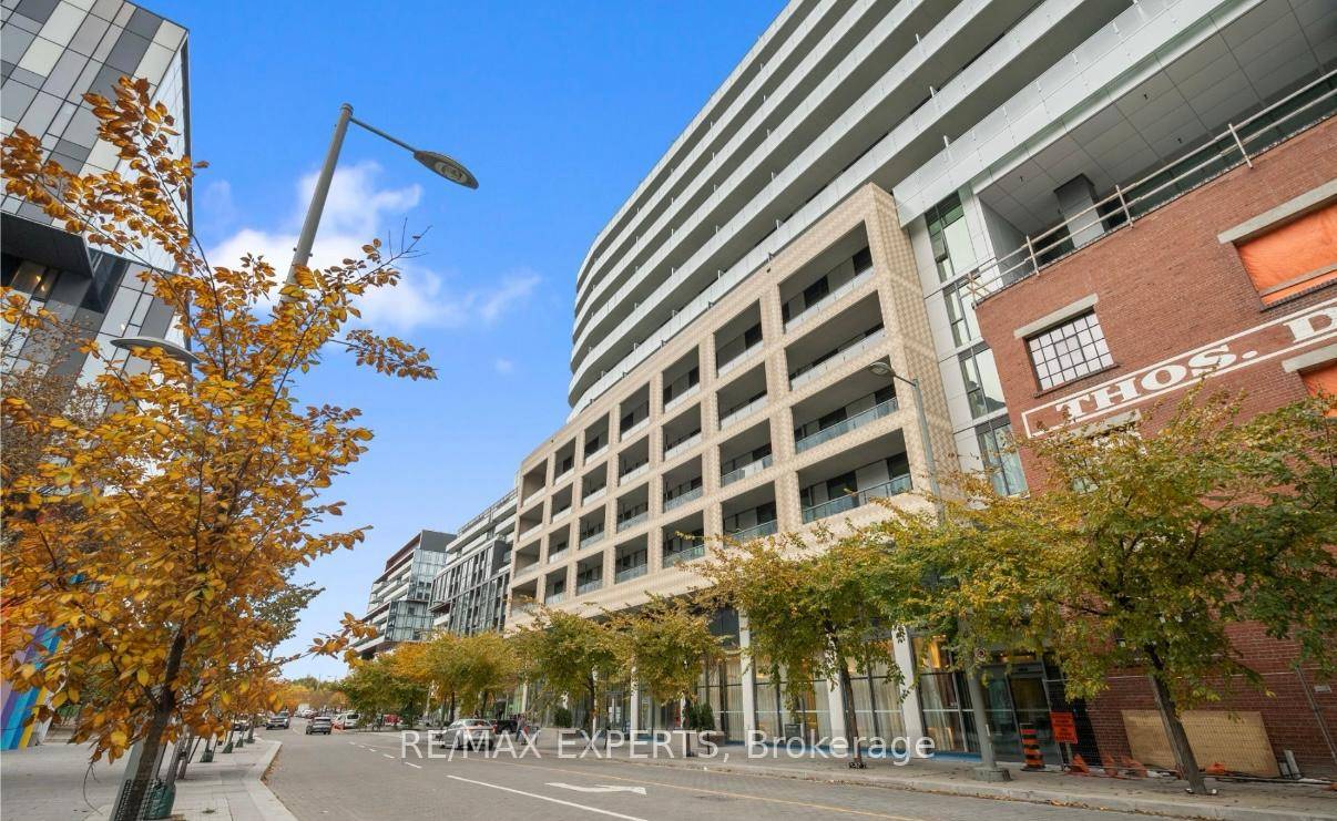 Welcome to Canary House, the most modern and brand new building in a master planned community that blends rich history with cutting edge innovation in Toronto's vibrant downtown core !