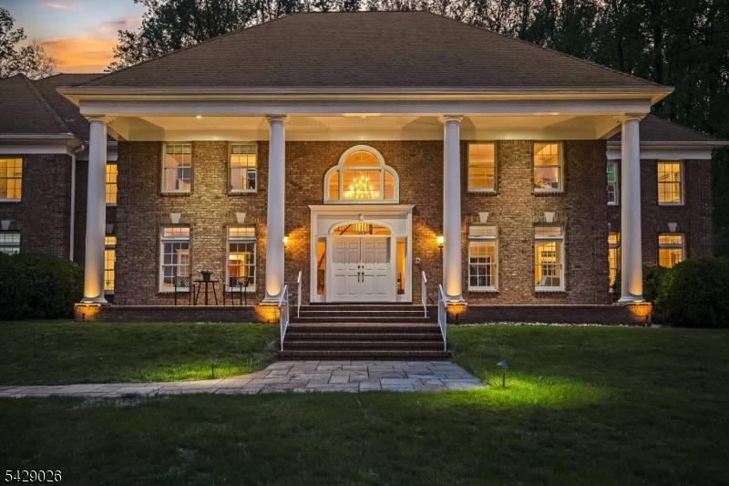 Welcome to this gracious Southern Colonial home in the desirable Ashton Woods neighborhood of Chester Twp.