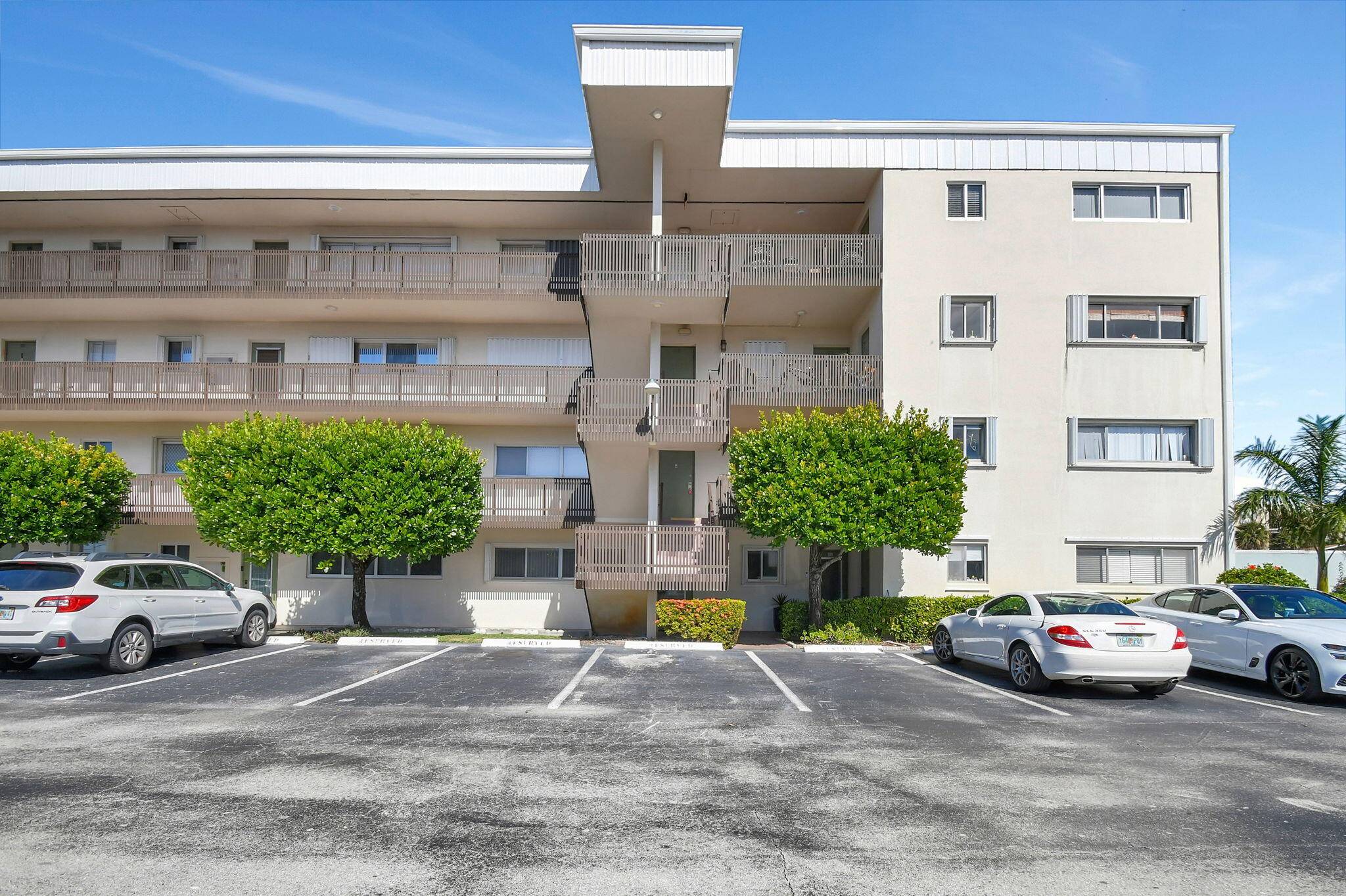 300 Waterway Drive Condo Palm Beach