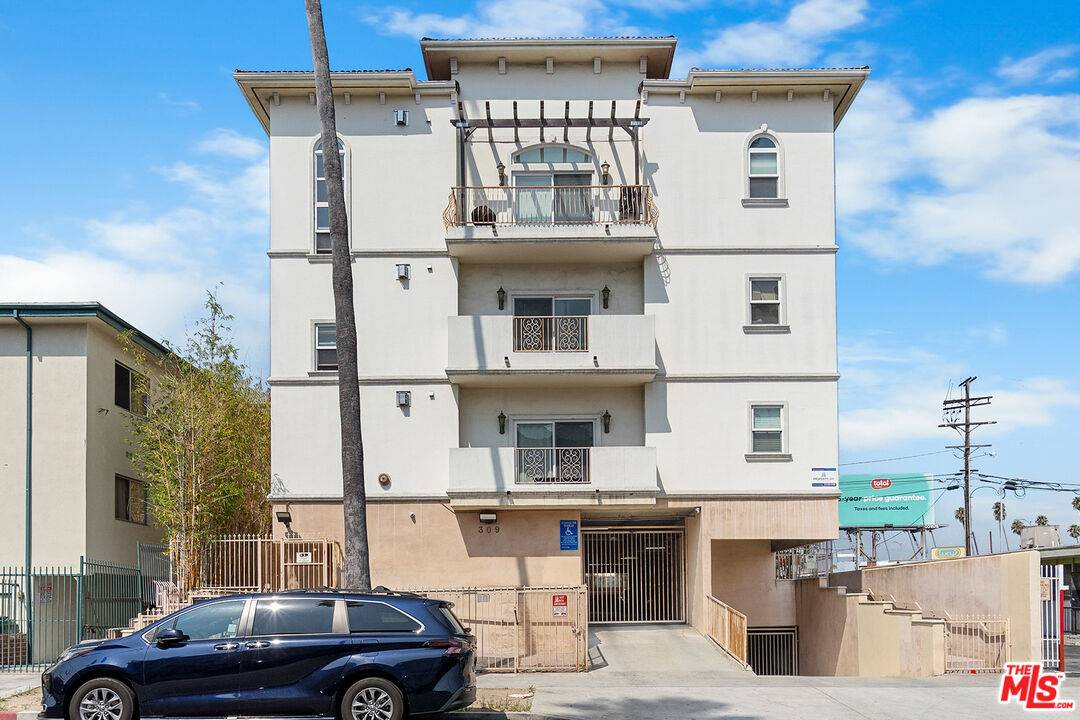 309 S Mariposa Ave 2BR La