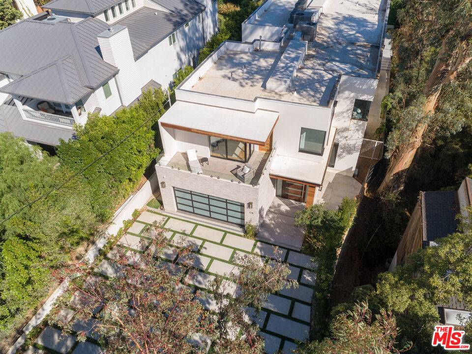 118  S CANYON VIEW DR 6BR Brentwood La
