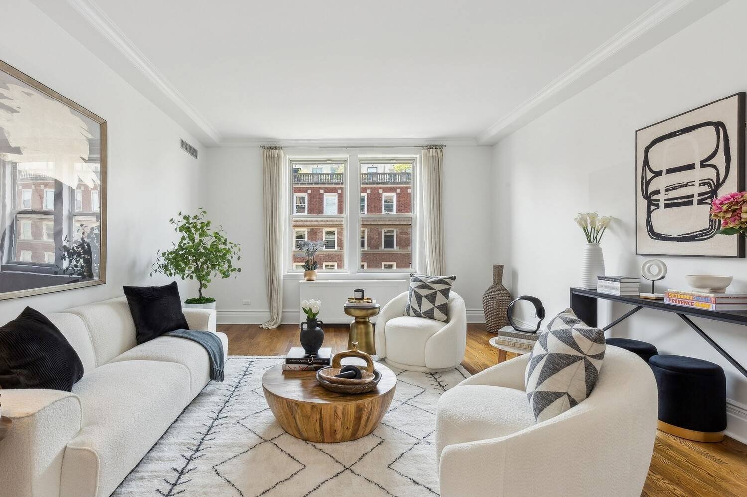Central Park Views and Pre War Elegance on Museum Mile Luxurious Central Park living awaits in this sun splashed 3 bedroom, 2 bathroom co op with three exposures and direct ...