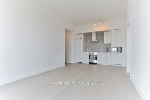 10 FOOT ceiling PENTHOUSE of your dreams in the whimsical Canary District !