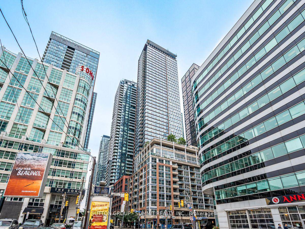 Experience Urban Sophistication At No 55 Mercer Condos By Centre Court.