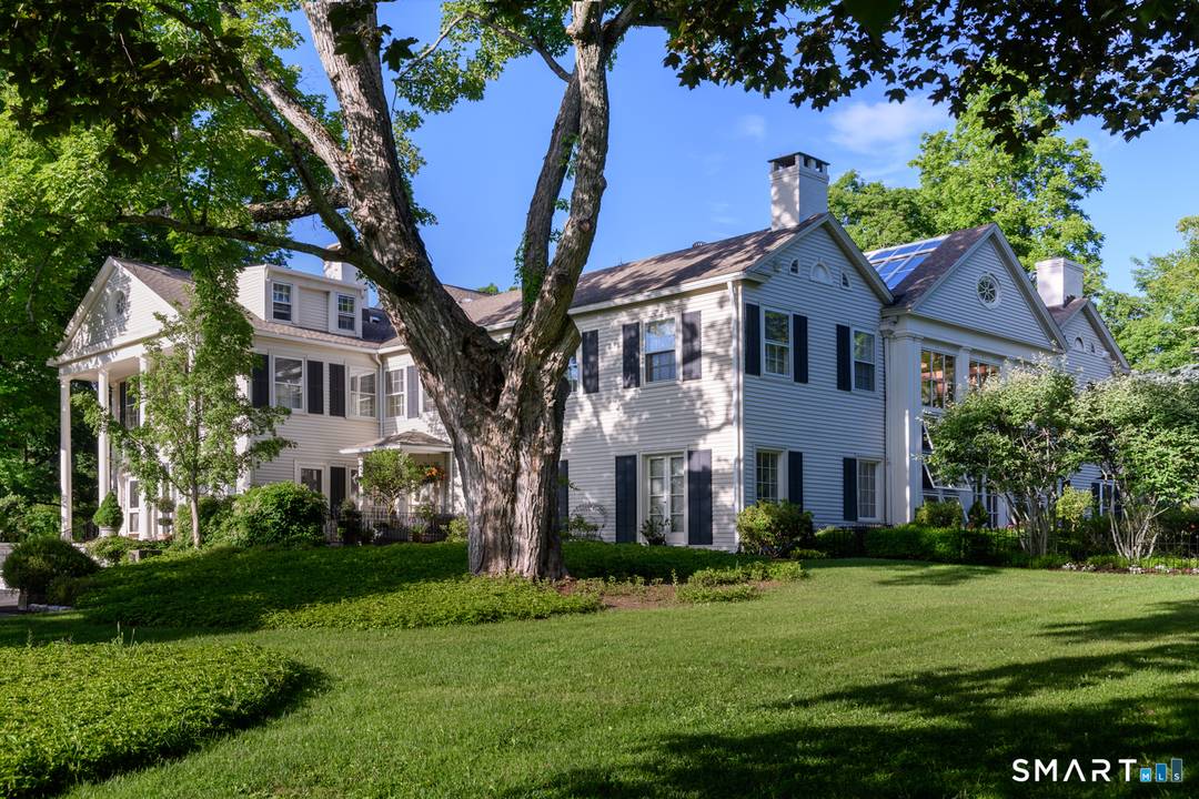 This exceptional residence, one of Sharon's most historic properties, occupies much of the original 1812 Georgian mansion, home to a notable family, including William F.