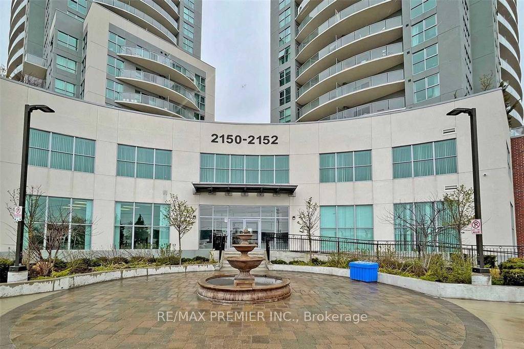 Penthouse Condo in prime location, This spacious unit has 2 bedrooms and 2 bathrooms with city view, approximately 1000 SF, Close to all essential amenities, supermarkets, schools, parks, and restaurants, ...