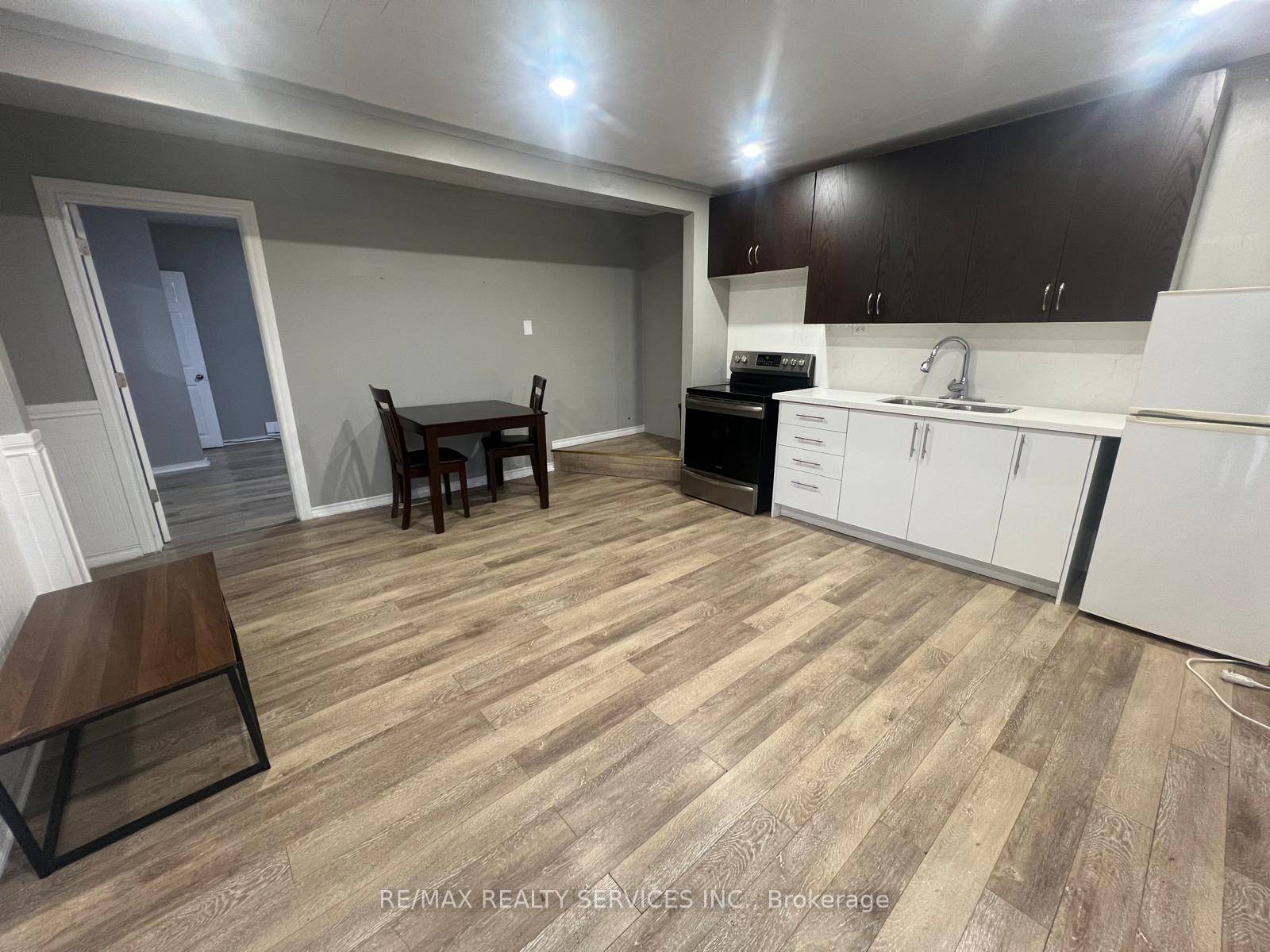 Discover this beautifully renovated all inclusive 1 bedroom apartment located in the heart of Mono on Hurontario Street.