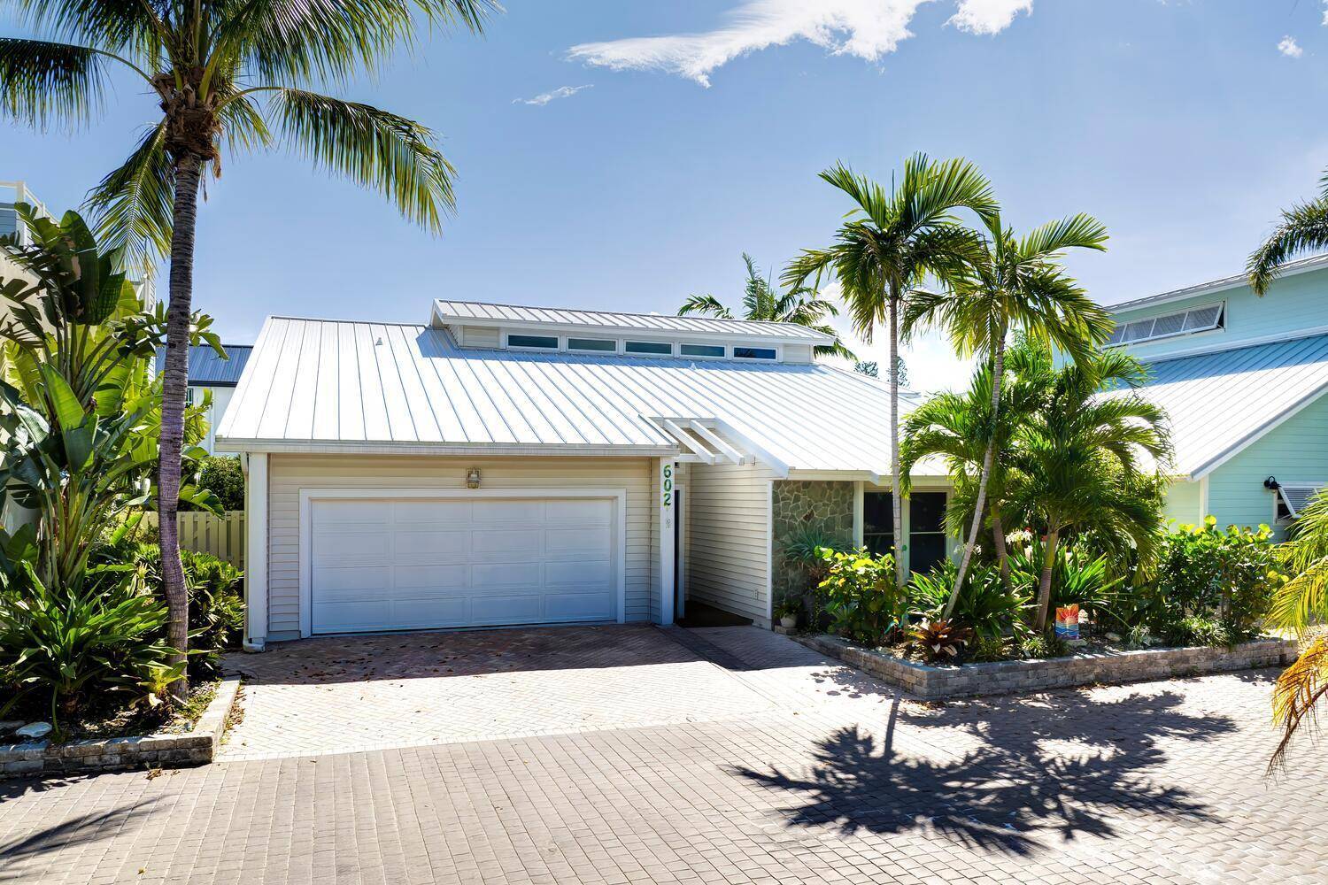 Discover the gated seaside community of Xanadu by the Sea.