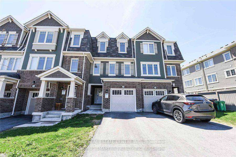 Spacious amp ; Elegant 3 Bedroom, 3 Bathroom Freehold Townhouse !