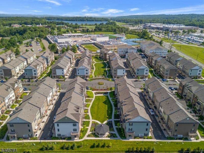 Available Immediately ! Minimum 1 year lease.