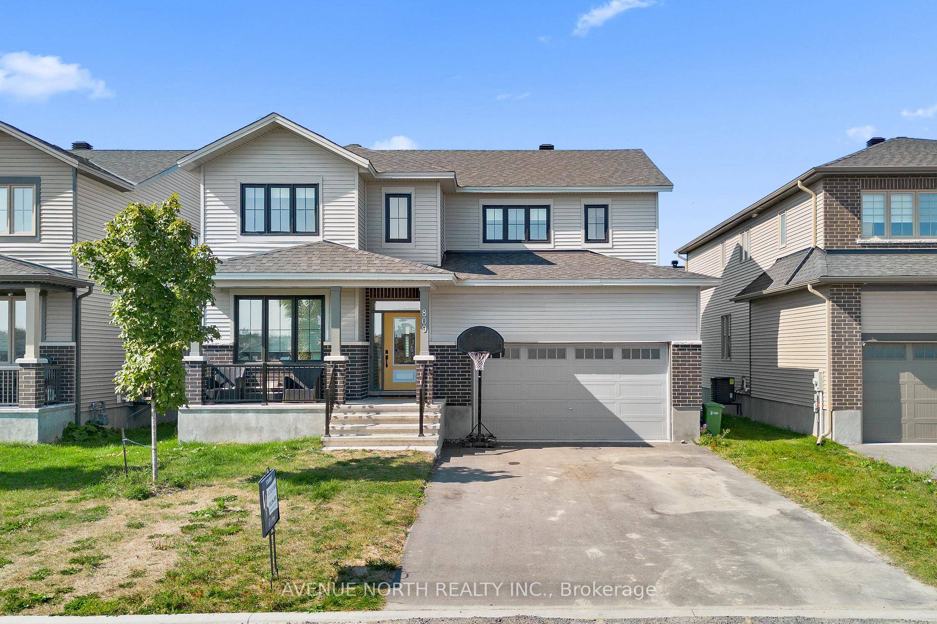 Client RemarksPristine 4 Bed 4 Bath 2600 Squareft Detached Home In Russell Trails Community close to Schools and Parks.