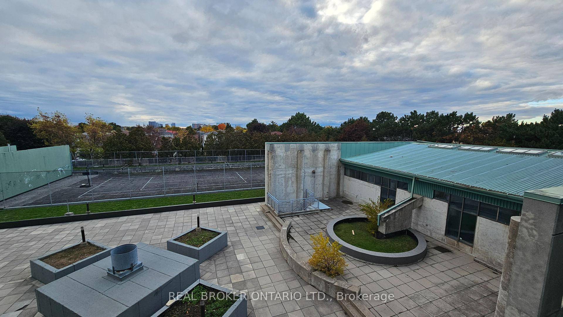 Welcome To 39 Kimbercroft Court Unit 414 !