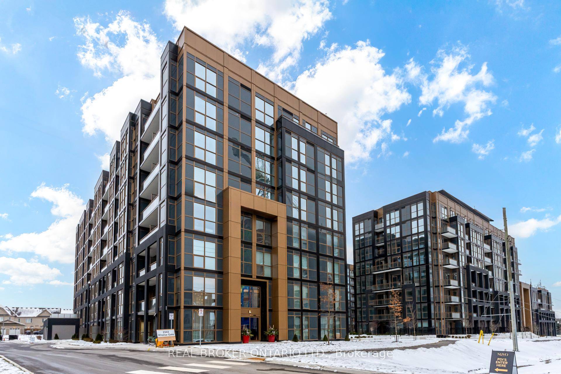 Unbeatable Value 1 1 Bed, 2 Bath Condo with Parking for Only 2, 200 !