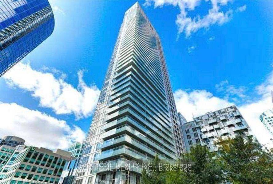 Lake View South West Exposure 1 Bedroom Condo With Den That Fits Desk To Work From Home.