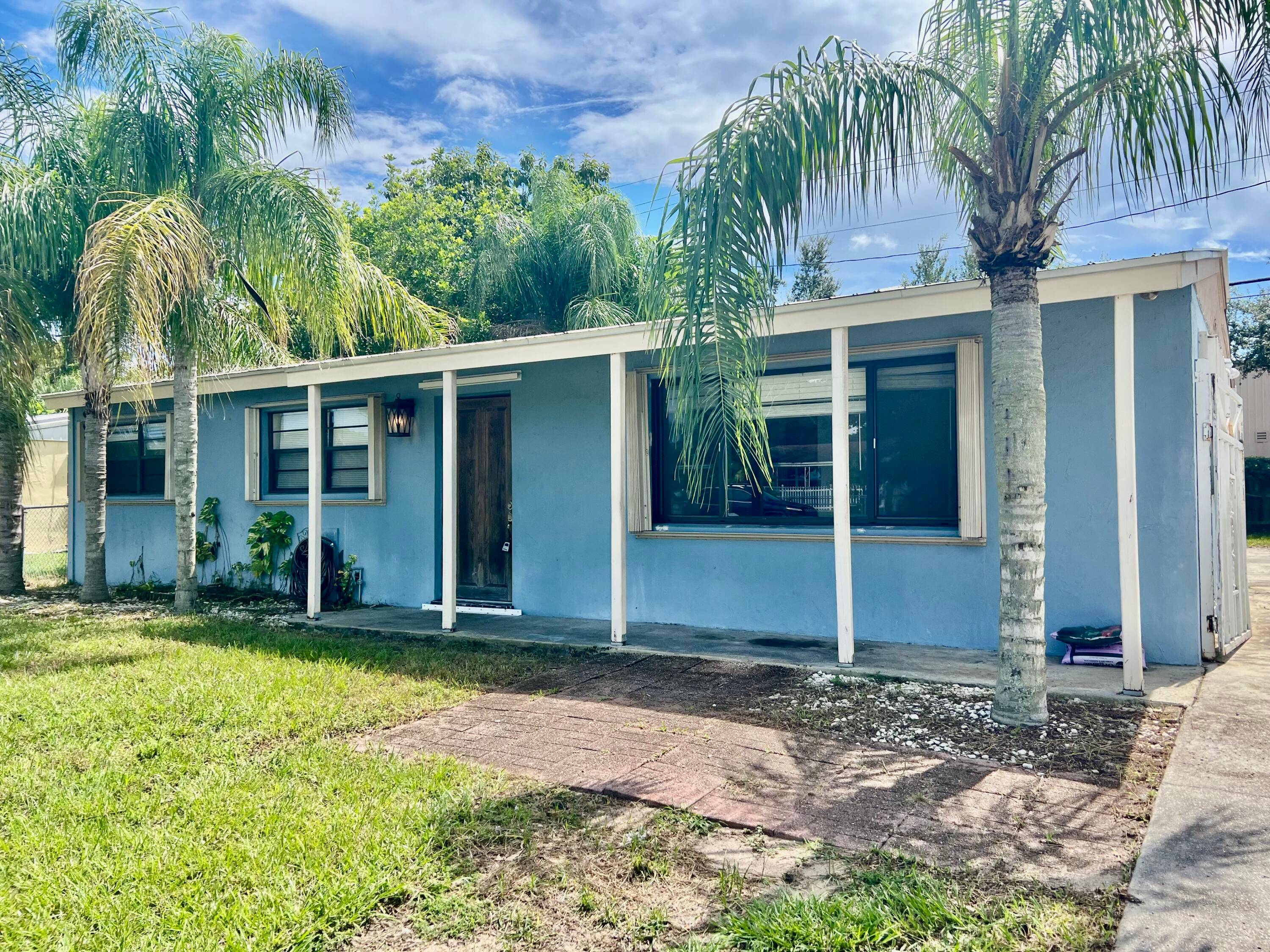 Welcome to 4140 Rochester St, Palm Beach Gardens, FL !