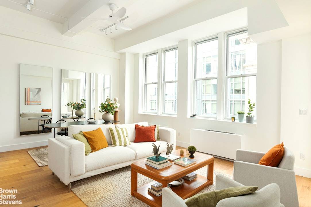 Situated on the 11th floor with expansive views, this architect designed newly renovated 1 bedroom, 1 bath apartment offers 850 sq.