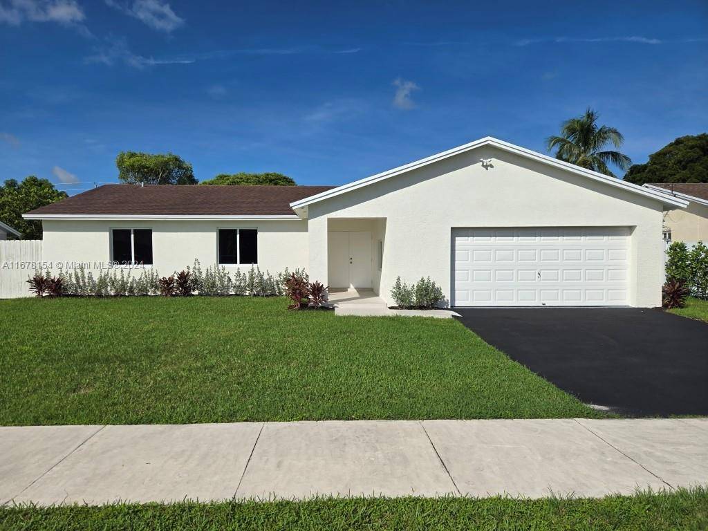 Fantastic New Opportunity to own this Amazing single family home located near Homestead, Florida in Unincorporated Miami Dade County, near Black Point Marina.