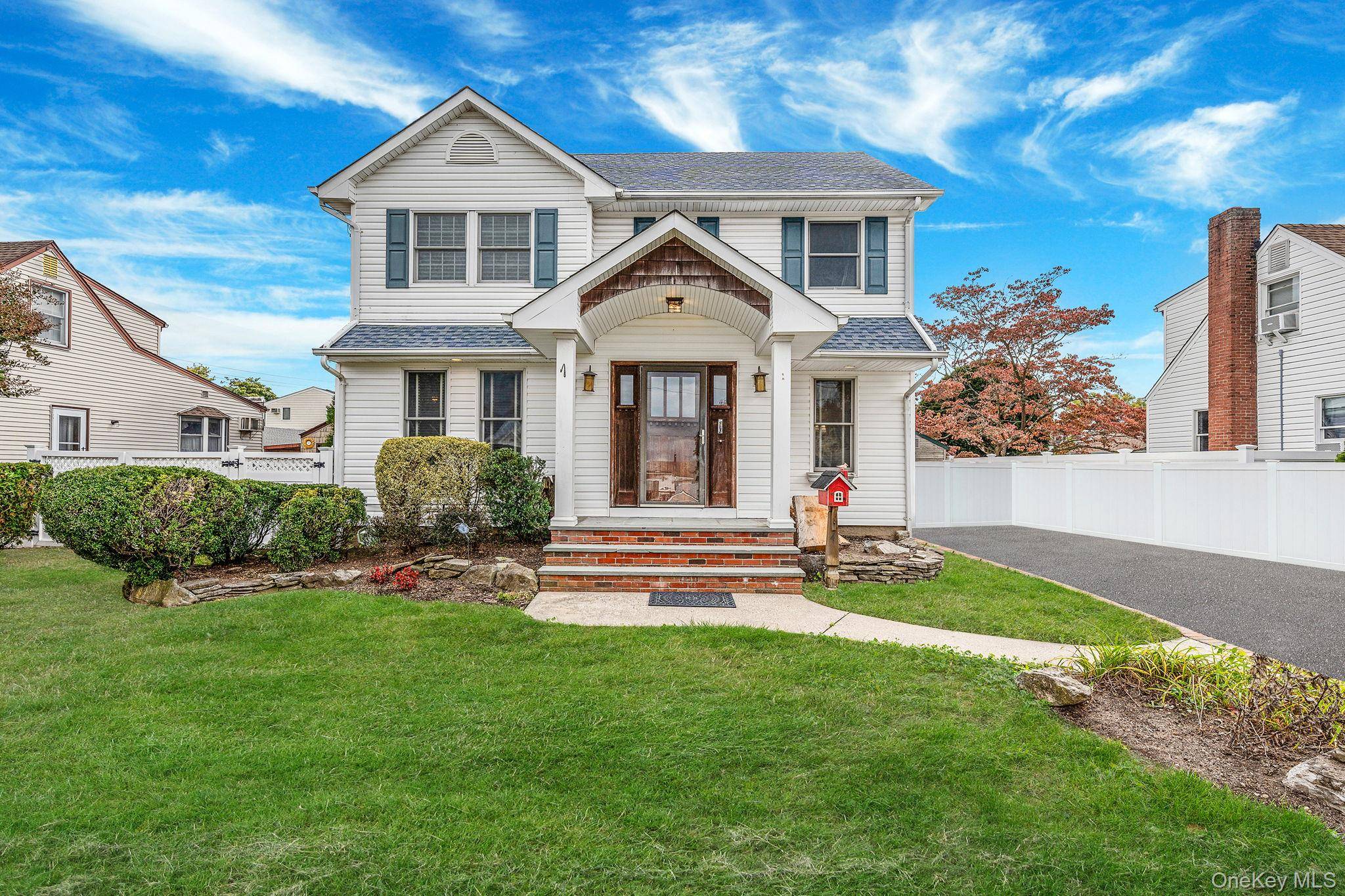 Welcome to 4 Sullivan Avenue !