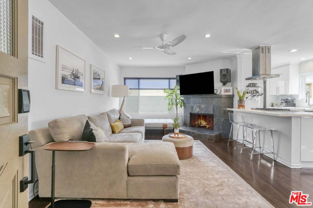 1315   Stanford St 2BR Santa Monica La