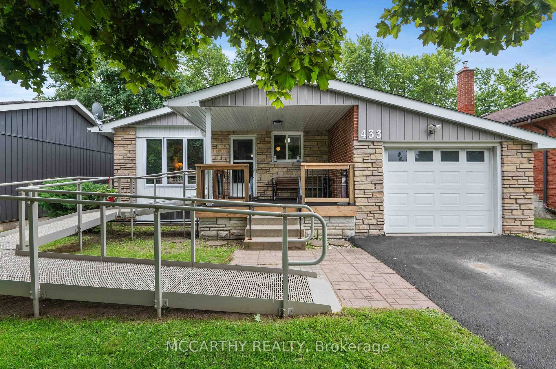 This detached bungalow offers a cozy and functional retreat with 3 1 bedrooms and 1 1 bathrooms, ideal for families, downsizers, or first time buyers.