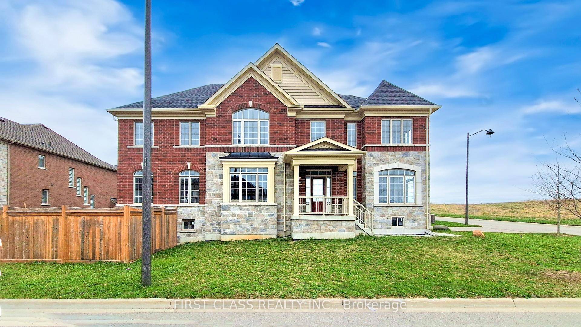 Your Dream Luxury New 2 Car Garage Home !