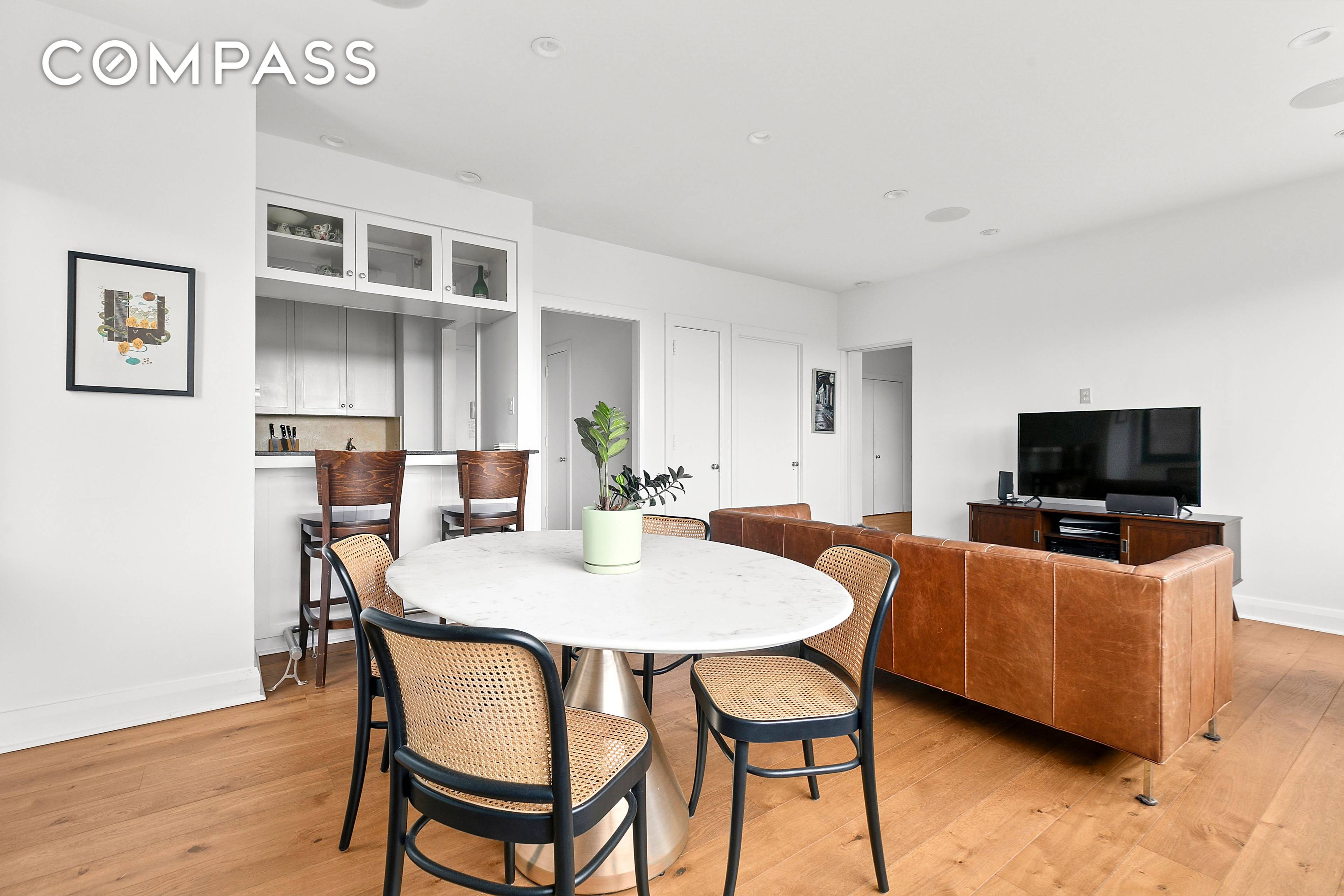 If you're looking for a sun drenched property with open views, look no further !