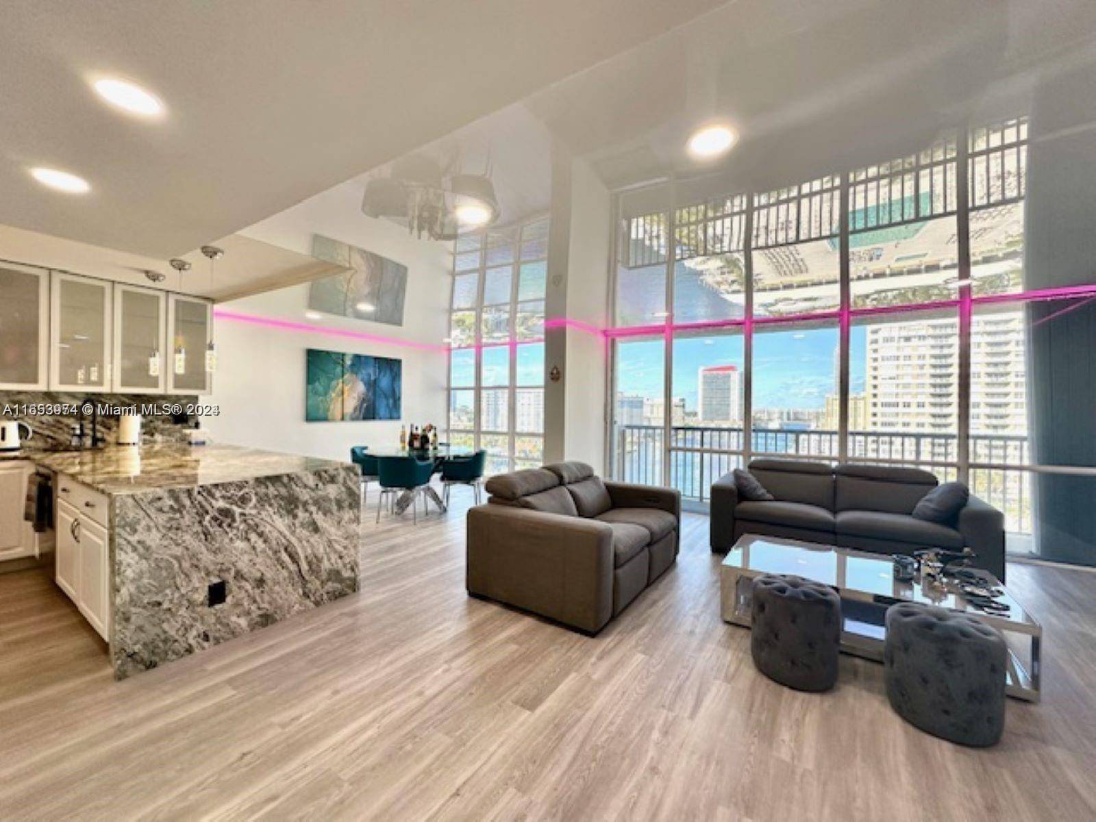 Beautiful fully renovated 2 2 apartment for sale !